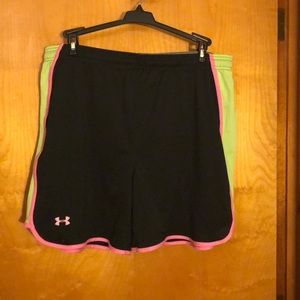 Women’s XL Under Armor Shorts